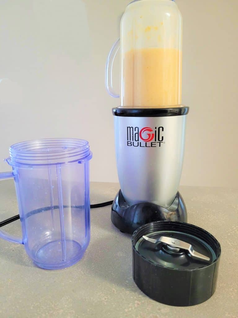 Magic Bullet Set - HUGE Price drop! Great for smoothies and more!