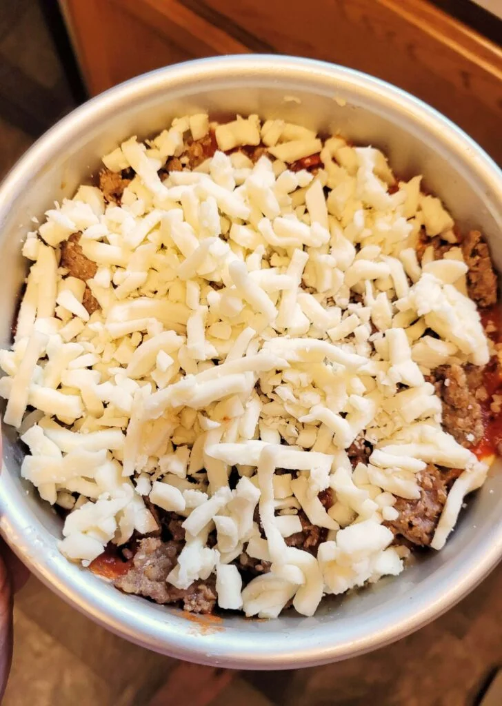 stuffed rigatoni pasta before the oven on the counter. 